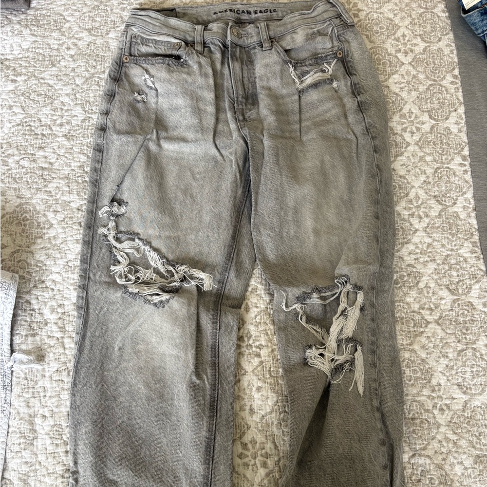American Eagle Outfitters Women's Ripped Gray Boyfriend Jeans